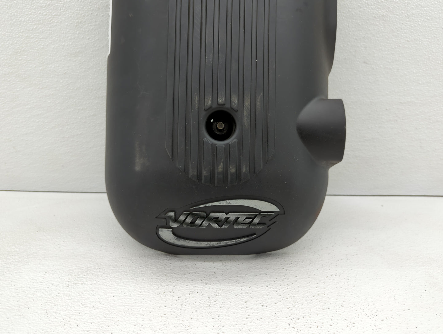 2001 Gmc Sierra 2500 Engine Cover - Oemusedautoparts1.com