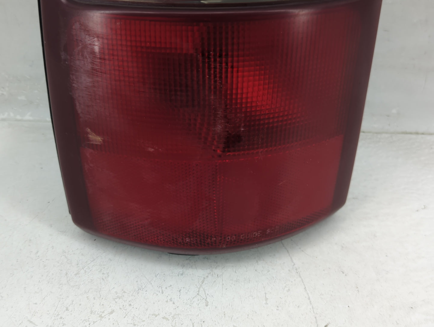 2000-2003 Gmc Yukon Tail Light Assembly Driver Left OEM P/N:16525375 B Fits Fits 2000 2001 2002 2003 OEM Used Auto Parts - O