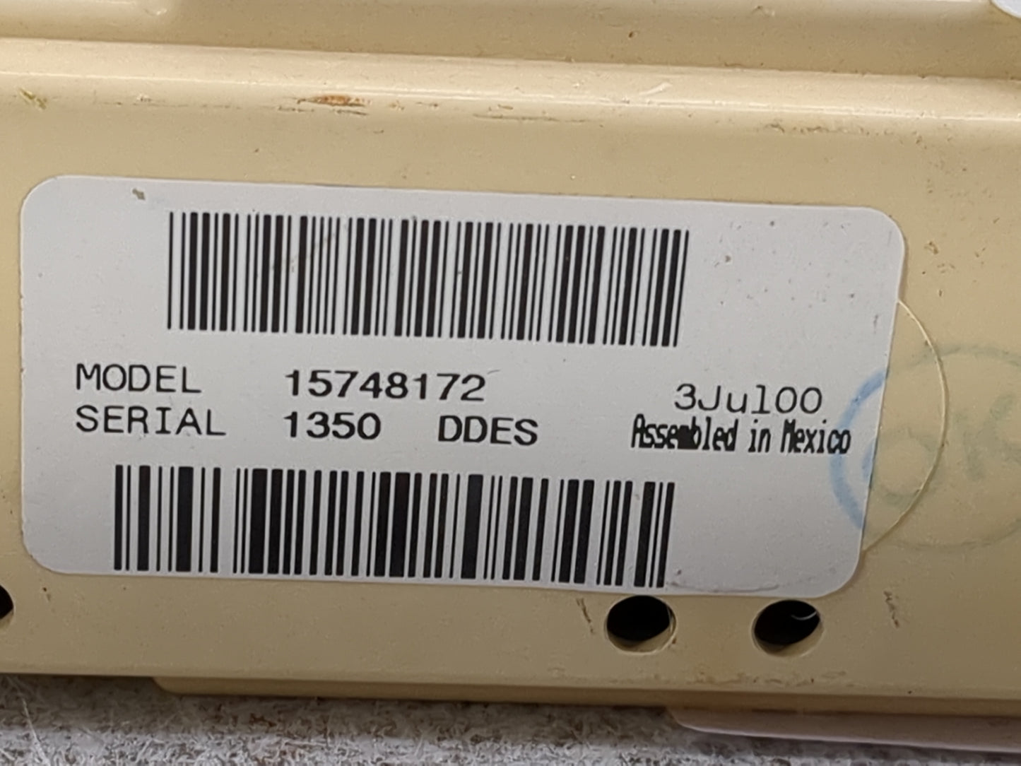 2001 Gmc Yukon Climate Control Module Temperature AC/Heater Replacement P/N:15748172 Fits OEM Used Auto Parts - Oemusedautop