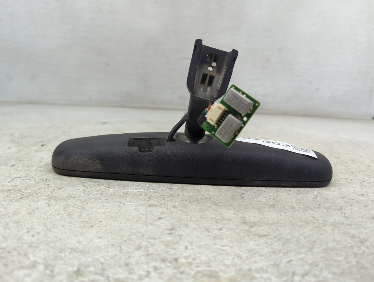 2001 Gmc Yukon Interior Rear View Mirror Replacement OEM P/N:UB0349 181001, MEXICO Fits OEM Used Auto Parts - Oemusedautopar