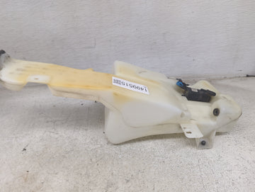 2000-2005 Gmc Yukon Windshield Washer Fluid Reservoir Bottle Oem 1499515 - Oemusedautoparts1.com