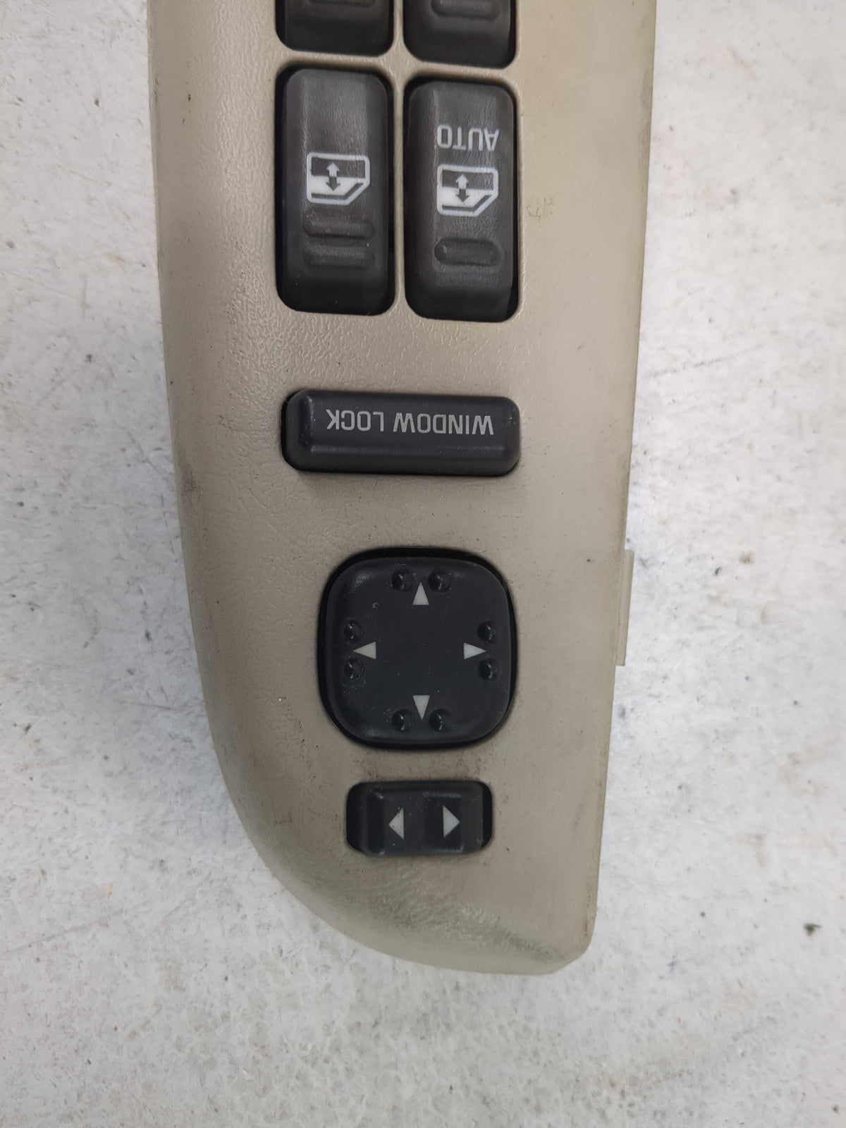2000-2002 Gmc Yukon Master Power Window Switch Replacement Driver Side Left P/N:901-124 Fits Fits 2000 2001 2002 OEM Used Au