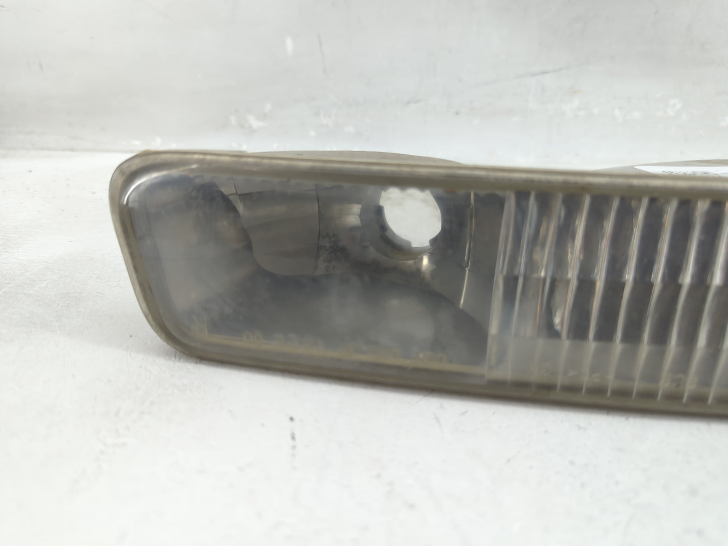 2000-2006 Gmc Yukon Xl 1500 Passenger Right Oem Front Light Lamp - Oemusedautoparts1.com