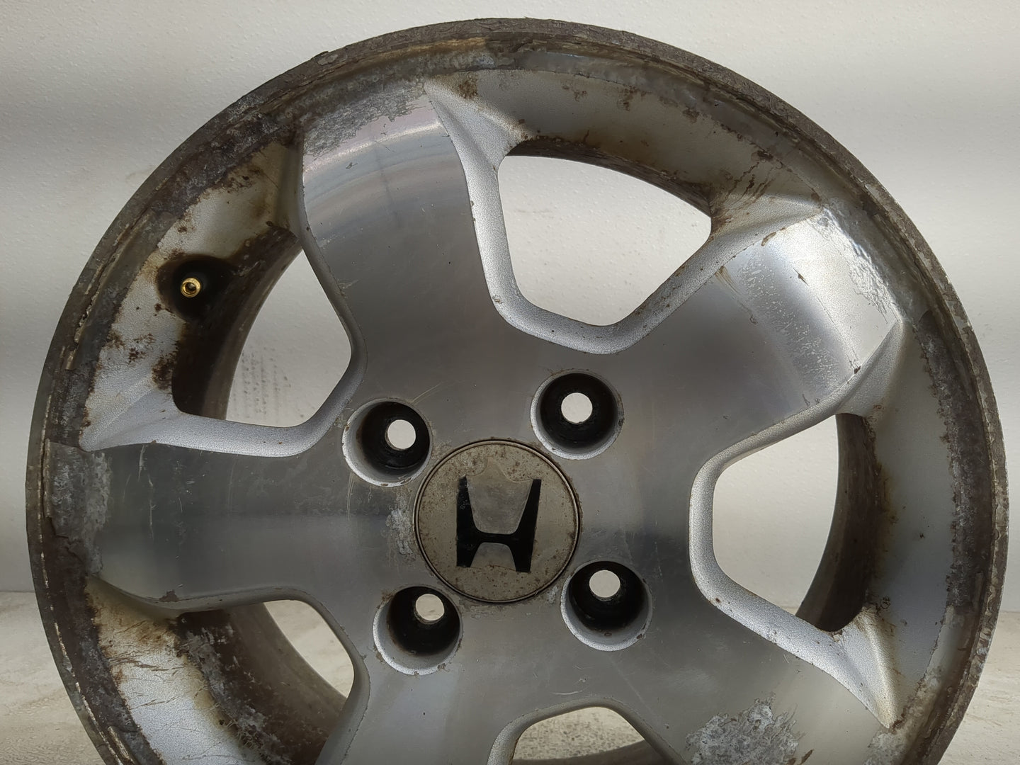 2001-2002 Honda Accord Oem Wheel Rim 1282285 - Oemusedautoparts1.com