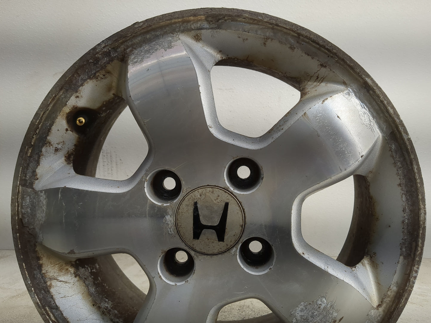 2001-2002 Honda Accord Oem Wheel Rim 1282285 - Oemusedautoparts1.com