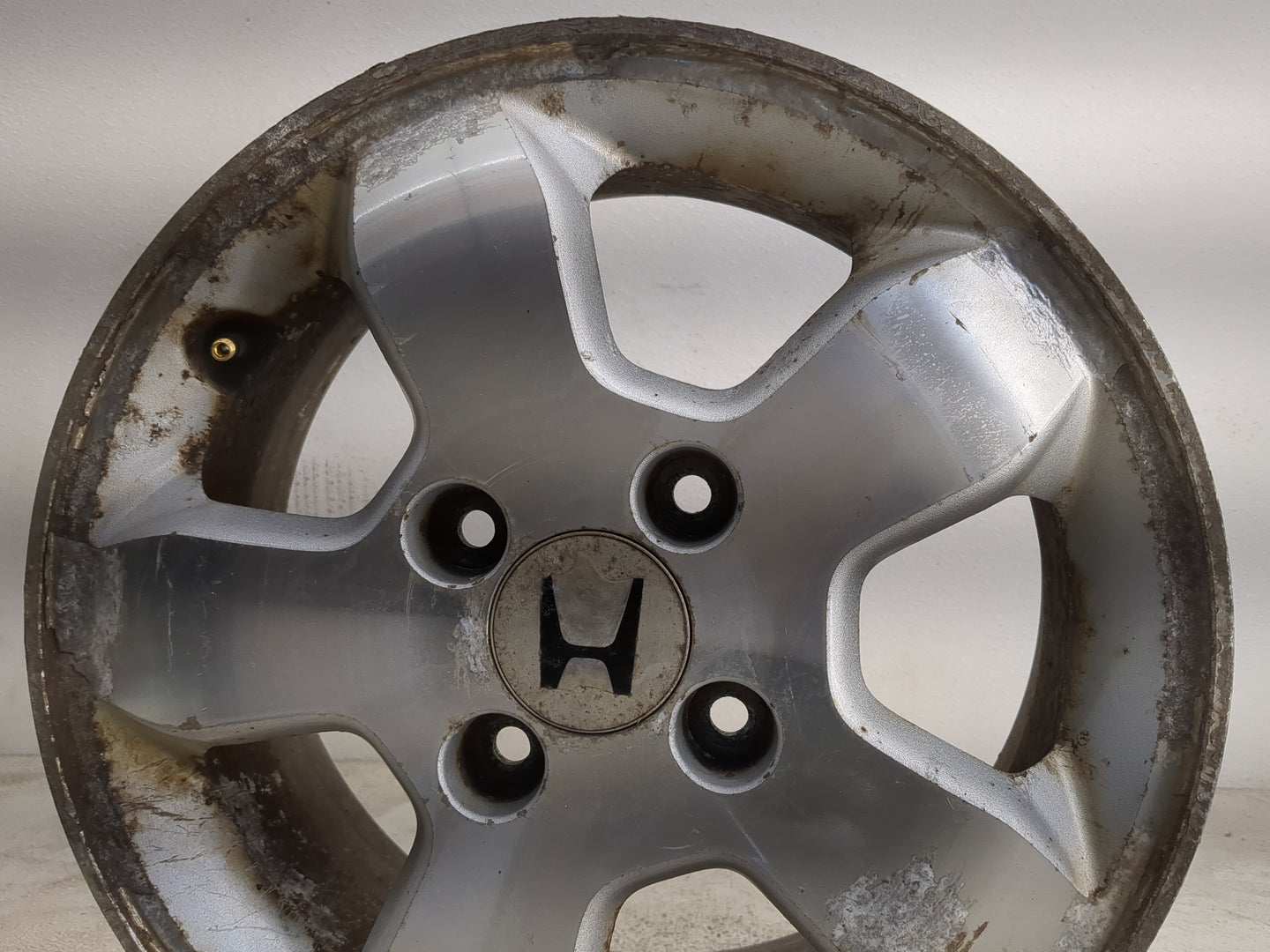 2001-2002 Honda Accord Oem Wheel Rim 1282285 - Oemusedautoparts1.com
