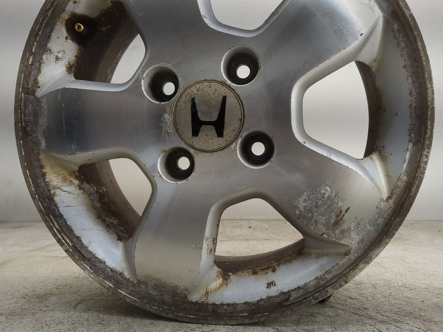 2001-2002 Honda Accord Oem Wheel Rim - Oemusedautoparts1.com