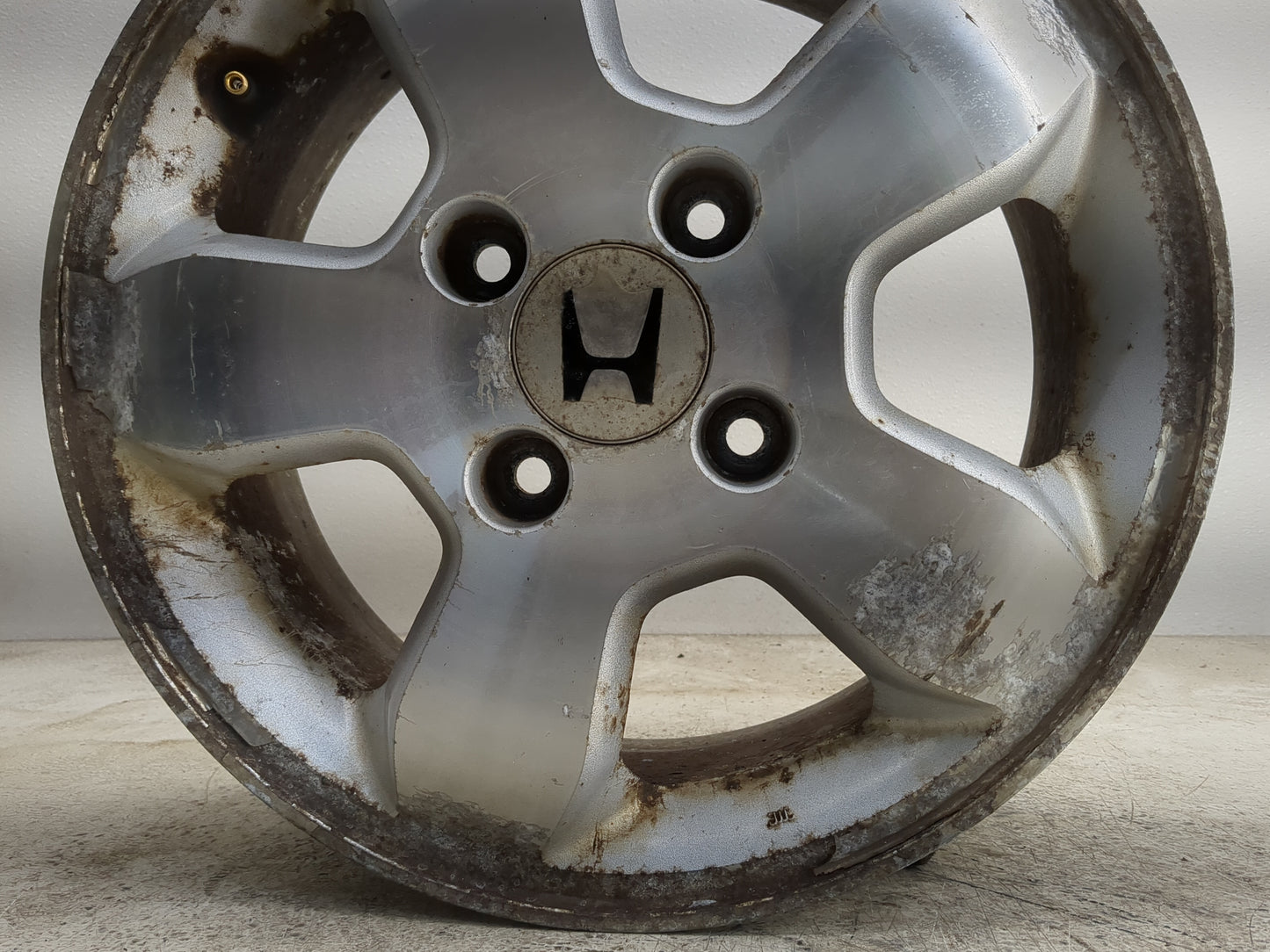 2001-2002 Honda Accord Oem Wheel Rim 1282285 - Oemusedautoparts1.com