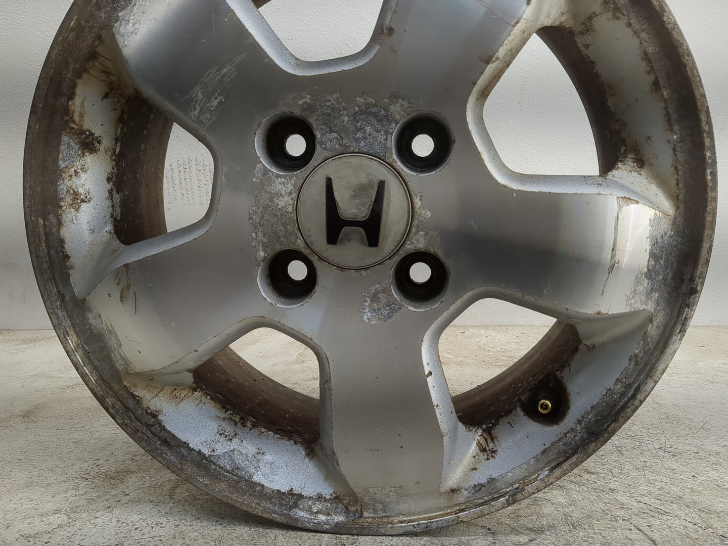 2001-2002 Honda Accord Oem Wheel Rim 1282287 - Oemusedautoparts1.com