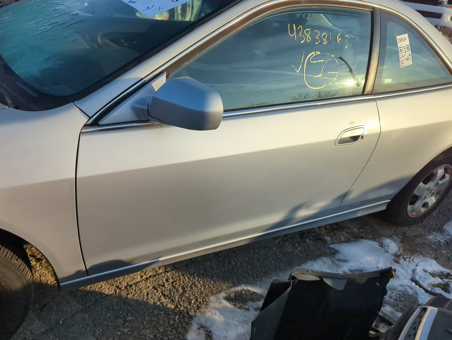 1998-2002 Honda Accord Driver Front Door Oem - Oemusedautoparts1.com