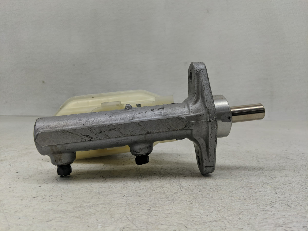 2001-2002 Honda Accord Brake Master Cylinder - Oemusedautoparts1.com