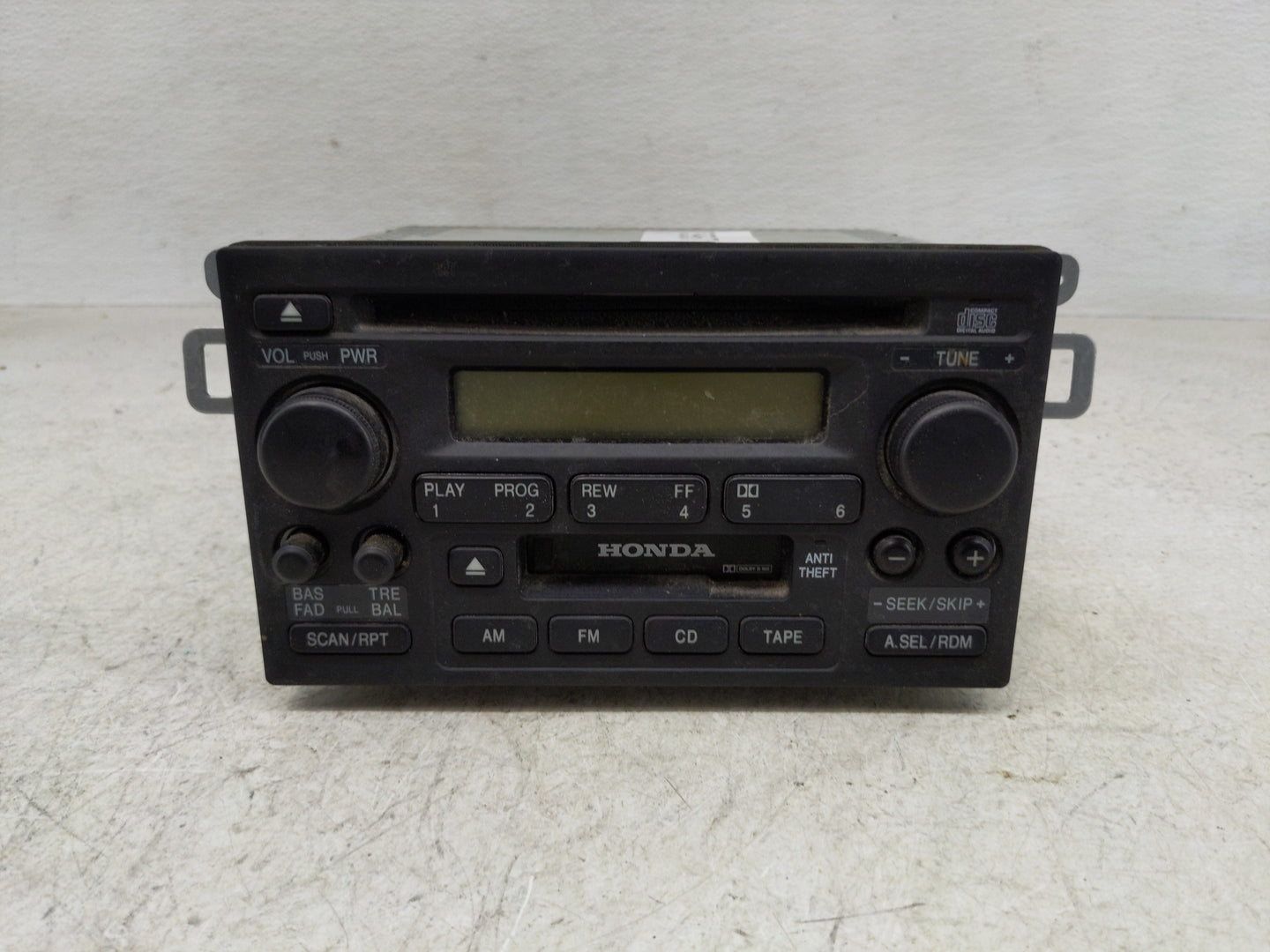 2001-2002 Honda Accord Radio AM FM Cd Player Receiver Replacement P/N:39101-S84-A510-M1 Fits Fits 2001 2002 OEM Used Auto Pa