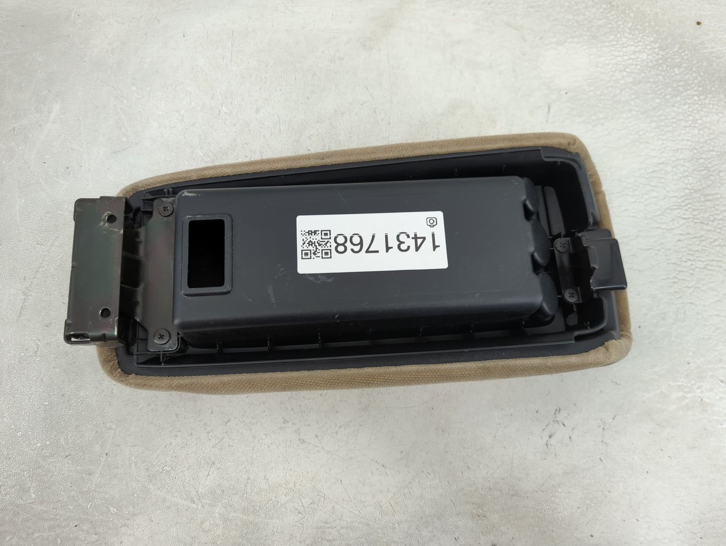 2001 Honda Accord Center Console Armrest Cover Lid Fits OEM Used Auto Parts - Oemusedautoparts1.com
