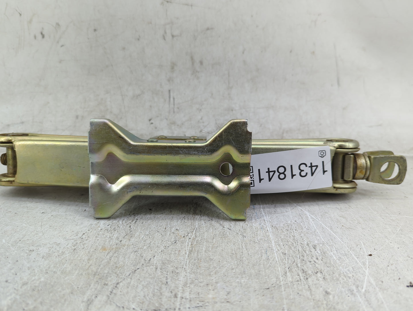 2001 Honda Accord Spare Scissor Car Jack 1431841 - Oemusedautoparts1.com