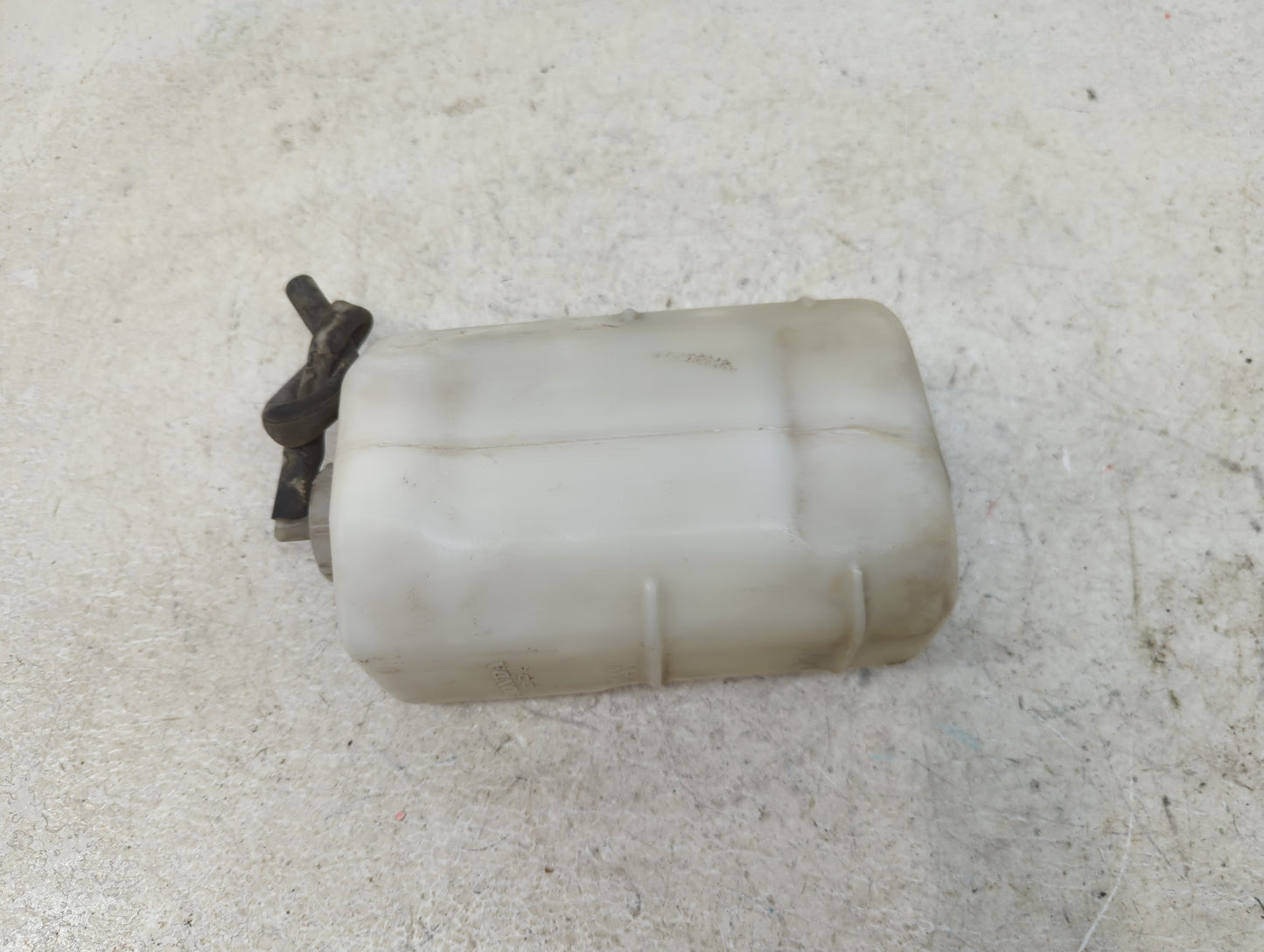 2001 Honda Accord Windshield Washer Fluid Reservoir Bottle Oem - Oemusedautoparts1.com