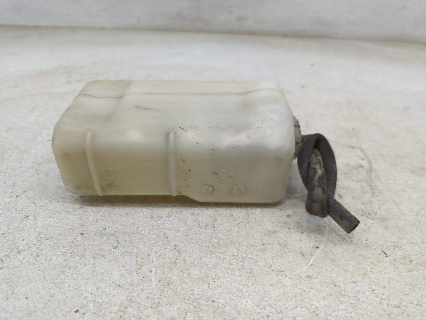 2001 Honda Accord Windshield Washer Fluid Reservoir Bottle Oem - Oemusedautoparts1.com