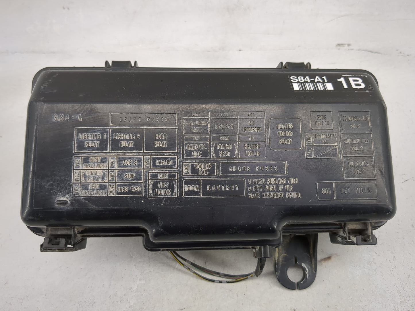 2000-2002 Honda Accord Fusebox Fuse Box Panel Relay Module P/N:S84-A1 S84-A Fits Fits 2000 2001 2002 OEM Used Auto Parts - O