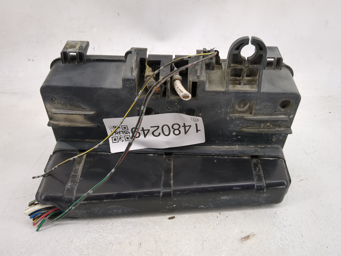 2000-2002 Honda Accord Fusebox Fuse Box Panel Relay Module P/N:S84-A1 S84-A Fits Fits 2000 2001 2002 OEM Used Auto Parts - O