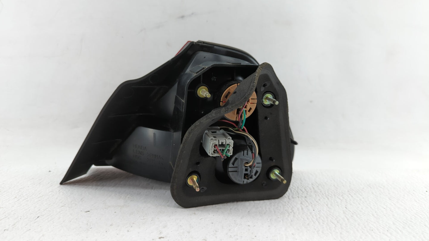 1998-2002 Honda Accord Tail Light Assembly Driver Left OEM Fits Fits 1998 1999 2000 2001 2002 OEM Used Auto Parts - Oemuseda