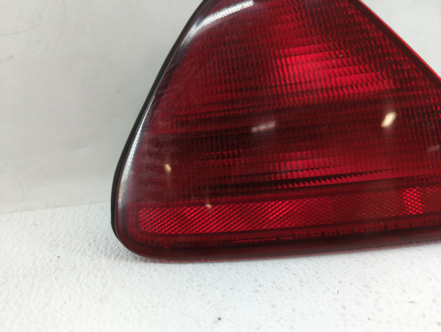 1998-2002 Honda Accord Tail Light Assembly Driver Left OEM Fits Fits 1998 1999 2000 2001 2002 OEM Used Auto Parts - Oemuseda