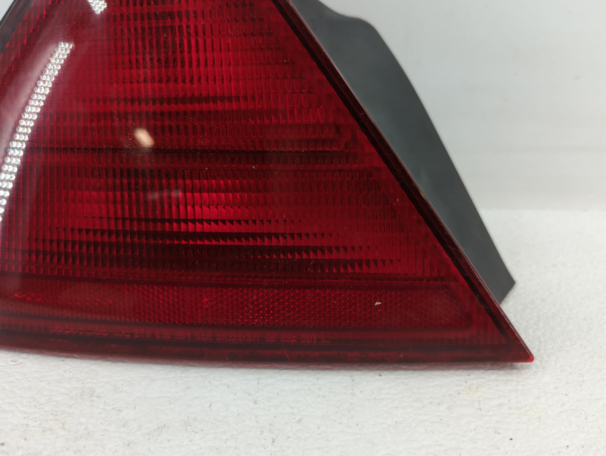 1998-2002 Honda Accord Tail Light Assembly Driver Left OEM P/N:2VA938864 Fits Fits 1998 1999 2000 2001 2002 OEM Used Auto Pa