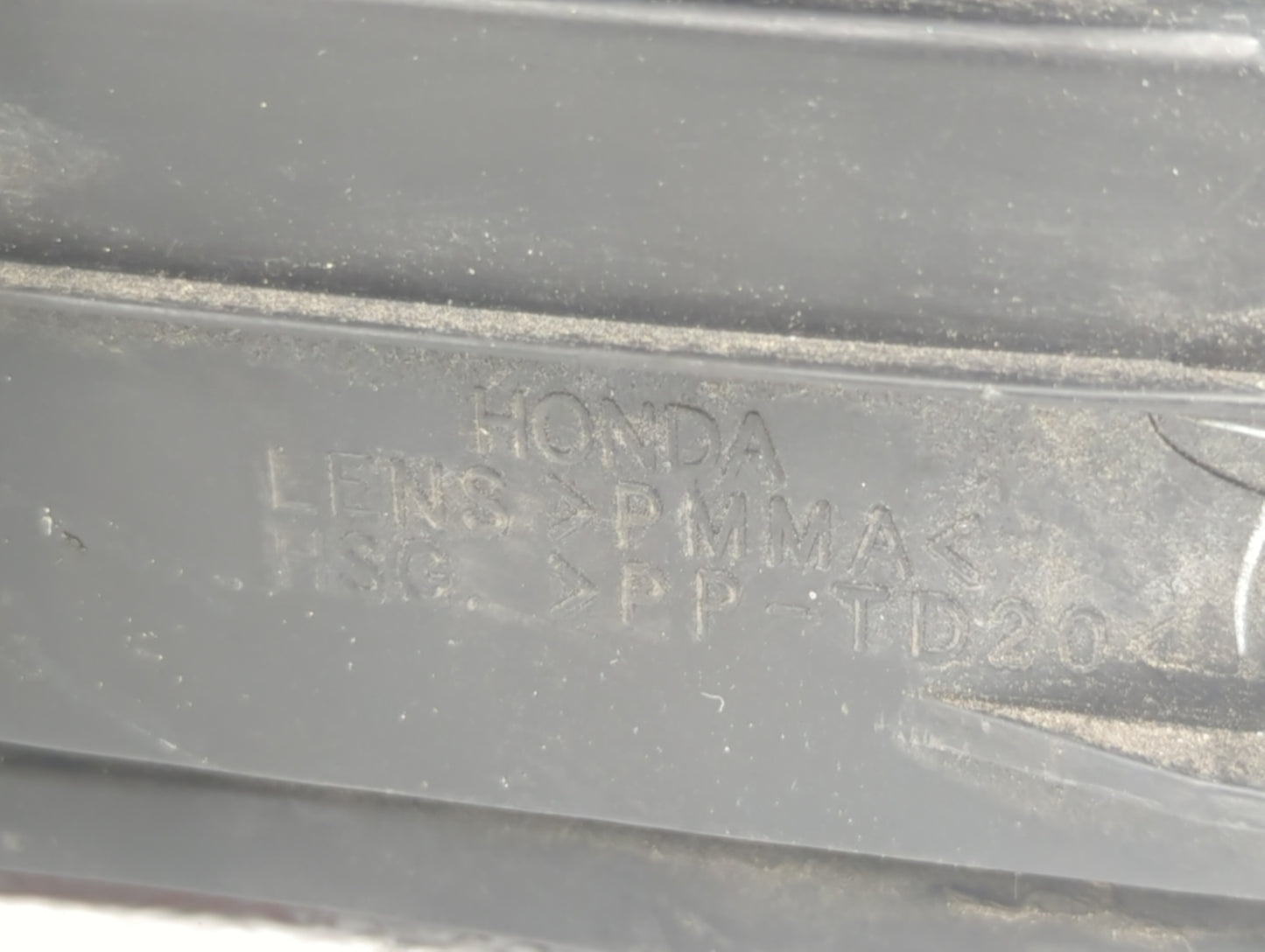 2001-2002 Honda Accord Tail Light Assembly Driver Left OEM Fits Fits 2001 2002 OEM Used Auto Parts - Oemusedautoparts1.com