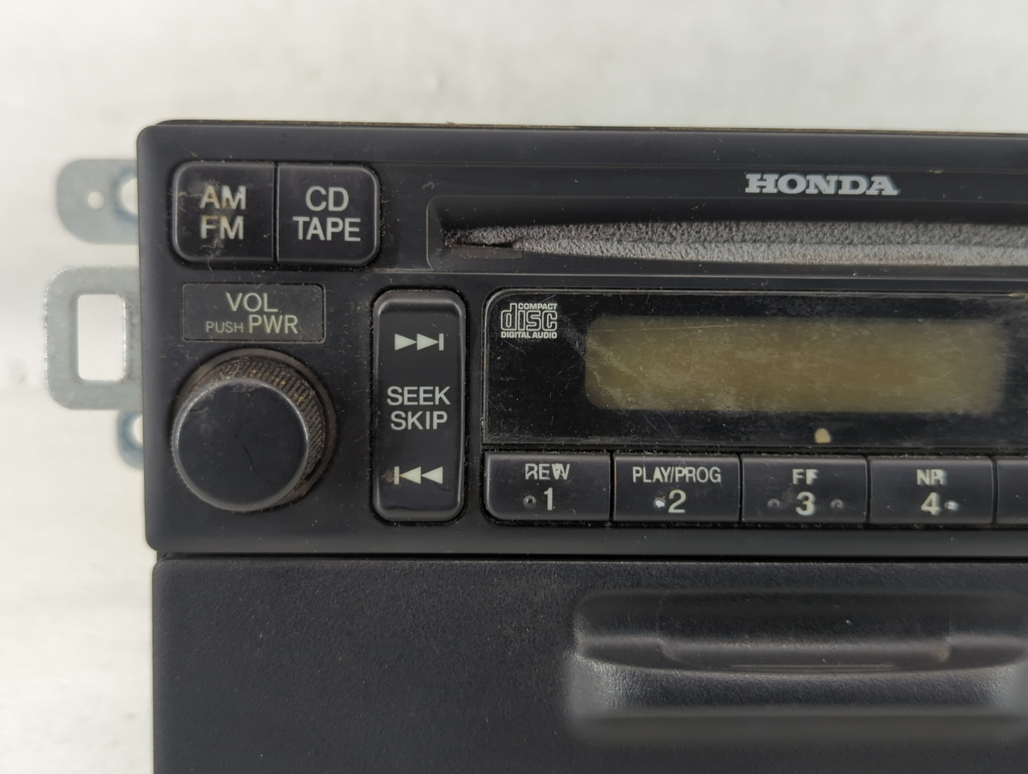 2001-2002 Honda Accord Am Fm Cd Player Radio Receiver - Oemusedautoparts1.com