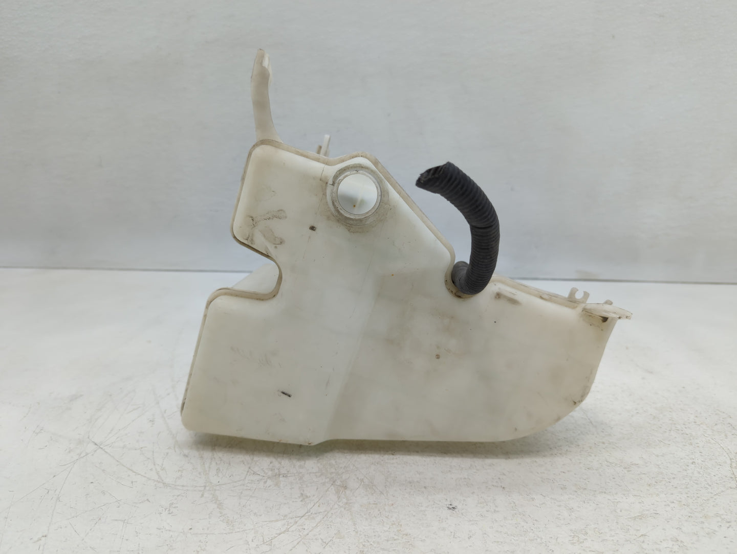 1998-2002 Honda Accord Windshield Washer Fluid Reservoir Bottle Oem - Oemusedautoparts1.com