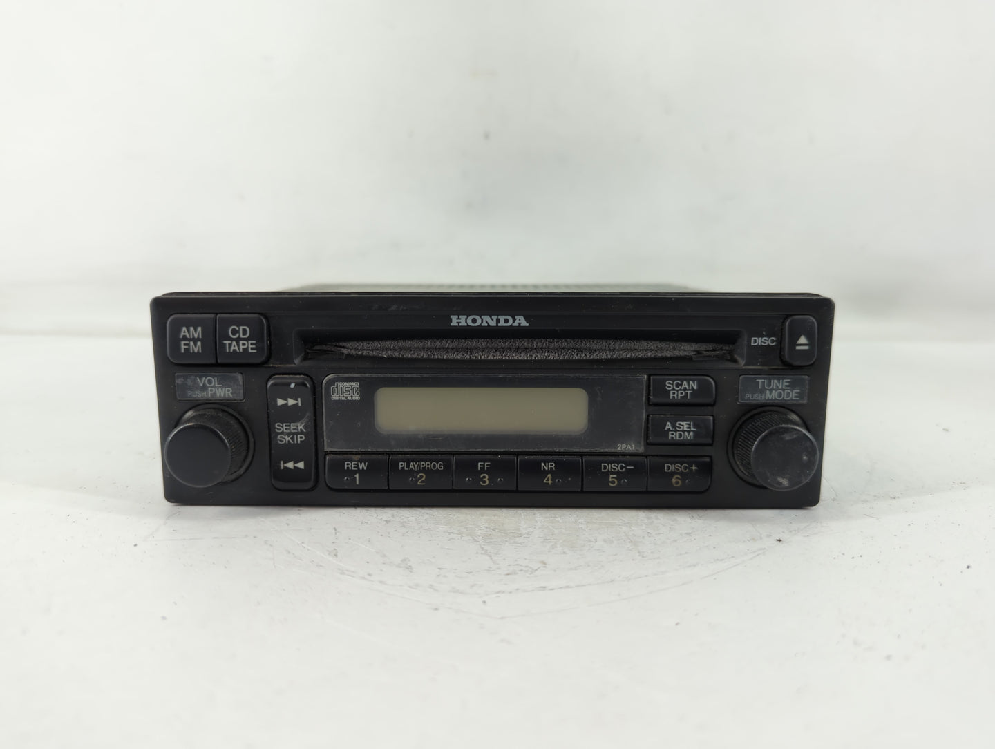 2001-2002 Honda Accord Am Fm Cd Player Radio Receiver - Oemusedautoparts1.com