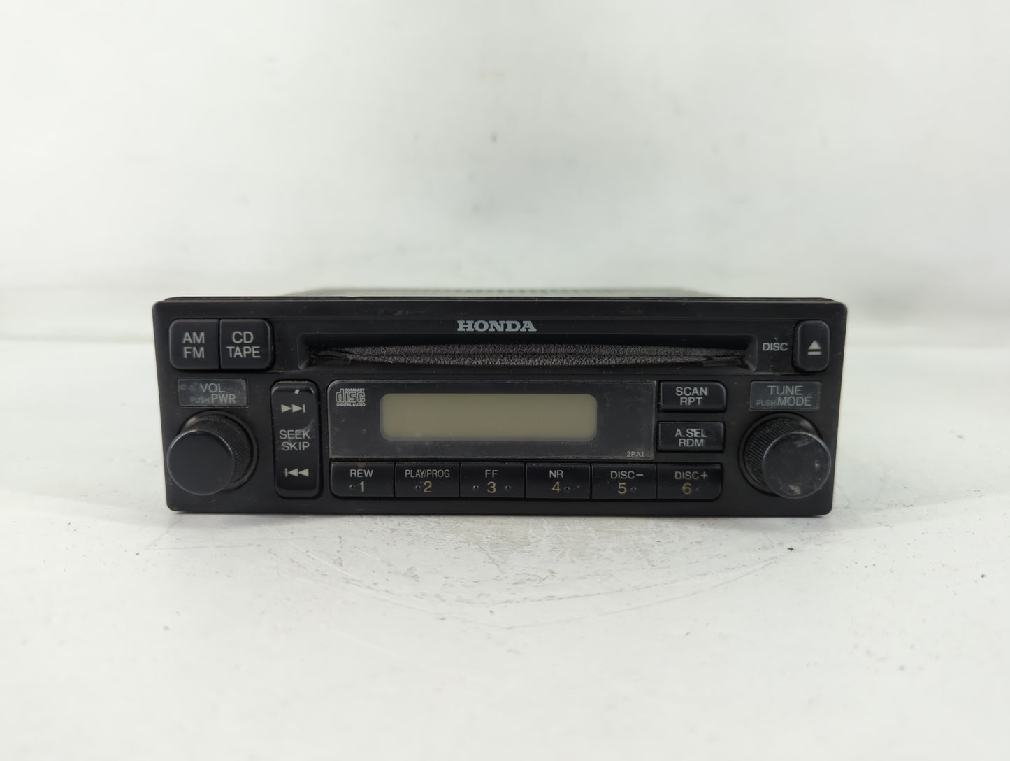 2001-2002 Honda Accord Am Fm Cd Player Radio Receiver - Oemusedautoparts1.com