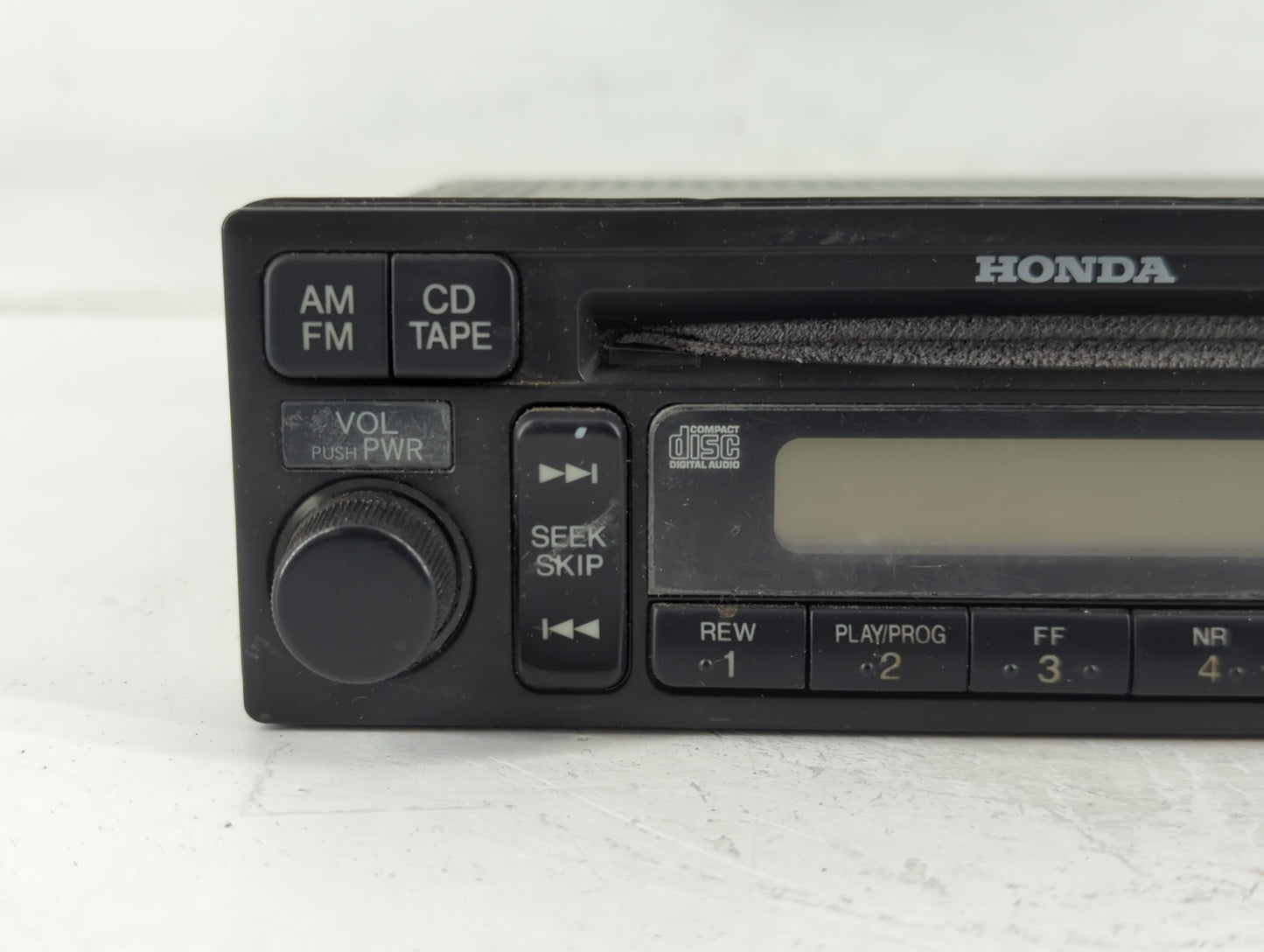 2001-2002 Honda Accord Am Fm Cd Player Radio Receiver - Oemusedautoparts1.com