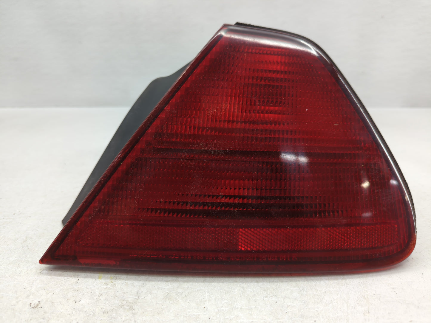 1998-2002 Honda Accord Tail Light Assembly Passenger Right OEM P/N:2VA 938 864 Fits Fits 1998 1999 2000 2001 2002 OEM Used A