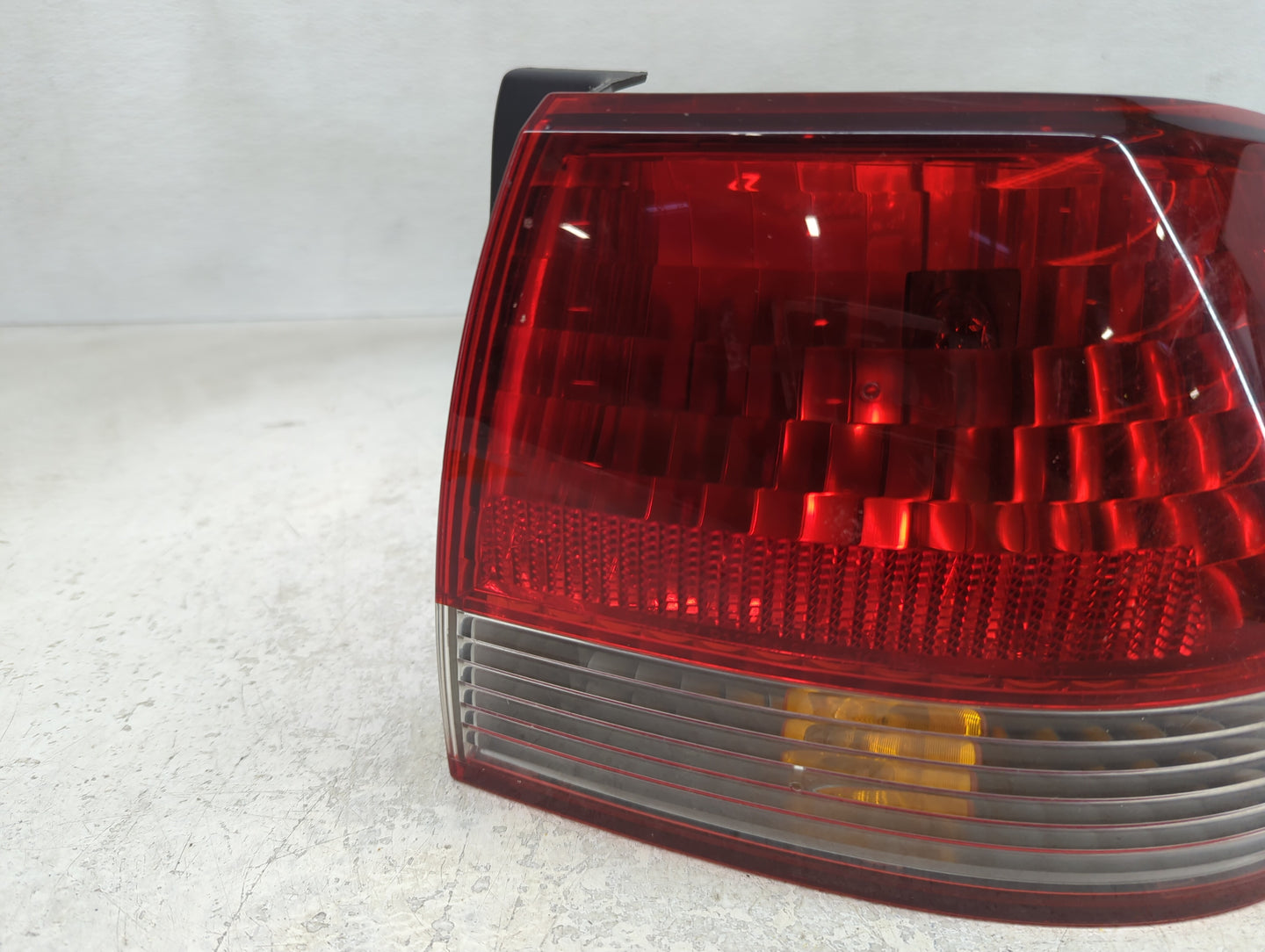 2001-2002 Honda Accord Tail Light Assembly Passenger Right OEM Fits Fits 2001 2002 OEM Used Auto Parts - Oemusedautoparts1.c
