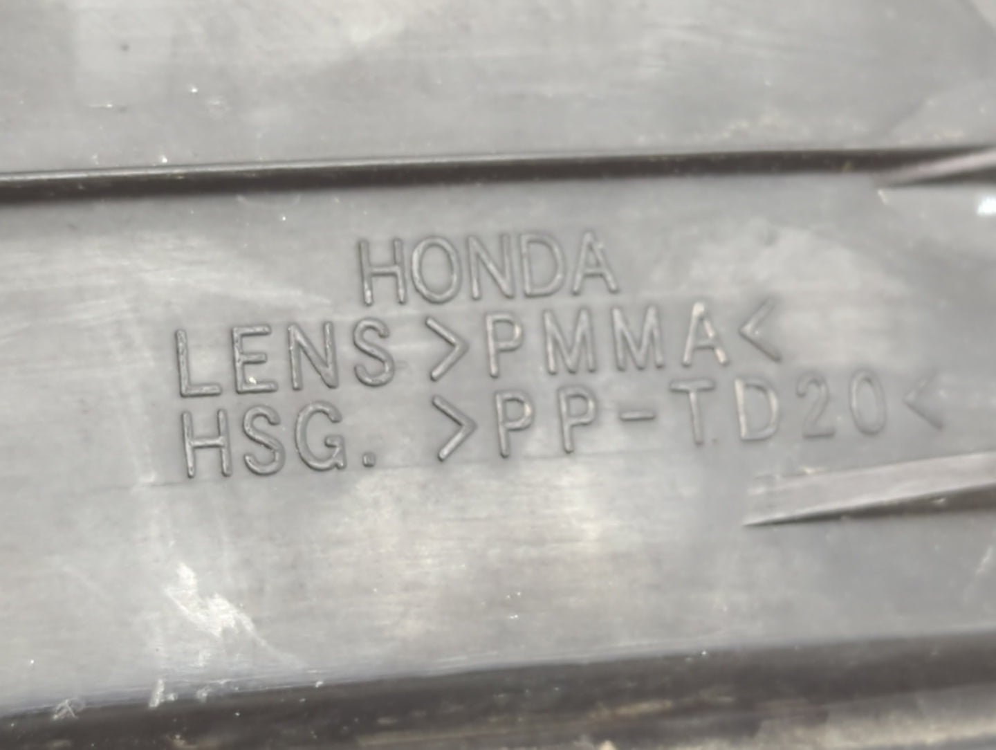 2001-2002 Honda Accord Tail Light Assembly Driver Left OEM Fits Fits 2001 2002 OEM Used Auto Parts - Oemusedautoparts1.com