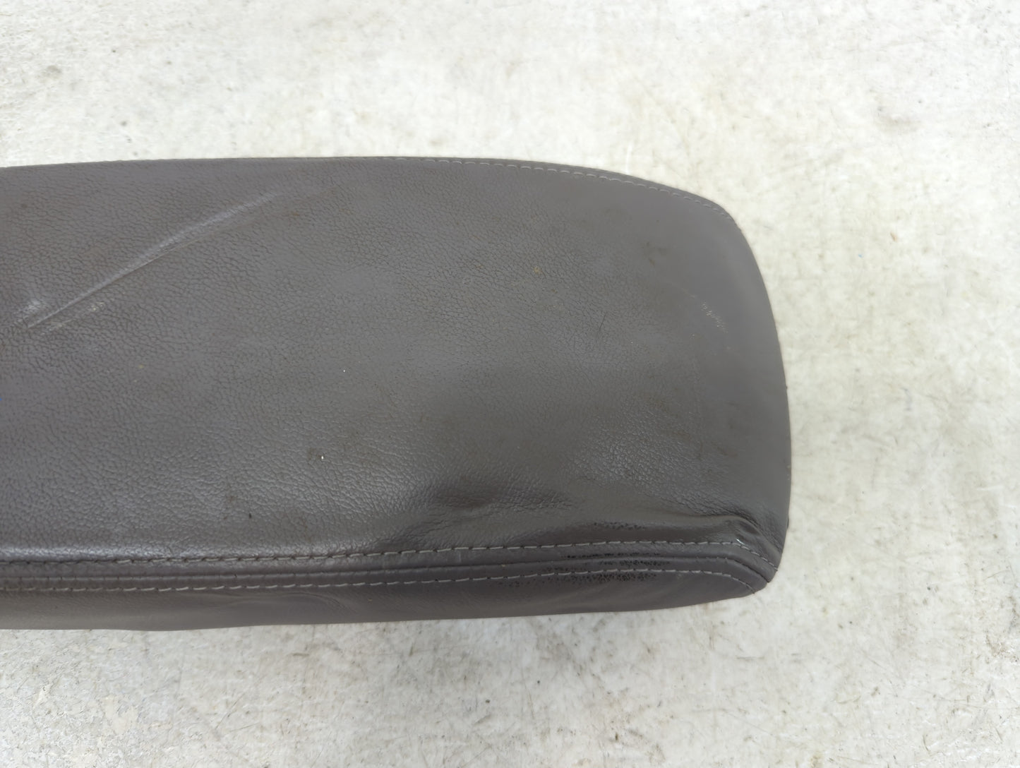 1998-2002 Honda Accord Center Console Armrest Cover Lid Fits Fits 1998 1999 2000 2001 2002 OEM Used Auto Parts - Oemusedauto