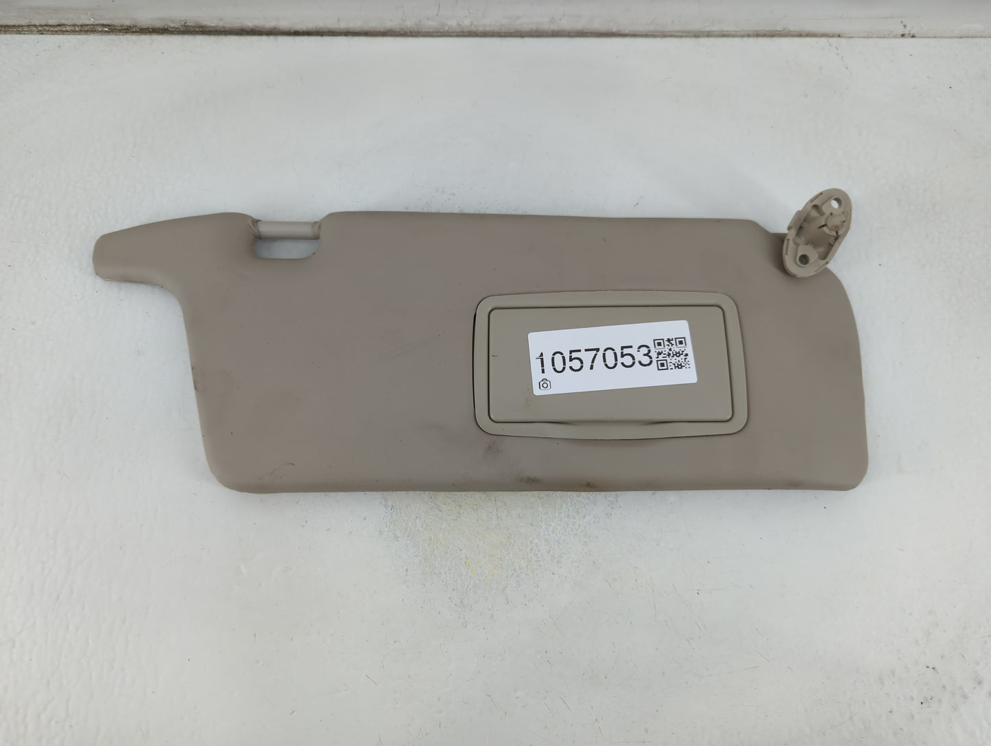 2001-2005 Honda Civic Sun Visor Shade Replacement Passenger Right Mirror Fits Fits 2001 2002 2003 2004 2005 OEM Used Auto Pa