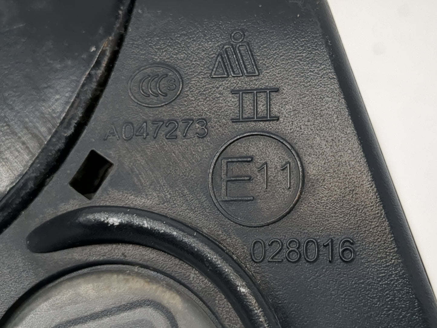 2001-2005 Honda Civic Side Mirror Replacement Passenger Right View Door Mirror P/N:A047273 E11048398 Fits OEM Used Auto Part