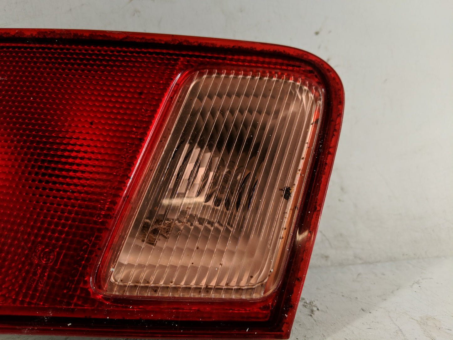 2001-2002 Honda Civic Tail Light Assembly Driver Left OEM Fits Fits 2001 2002 OEM Used Auto Parts - Oemusedautoparts1.com