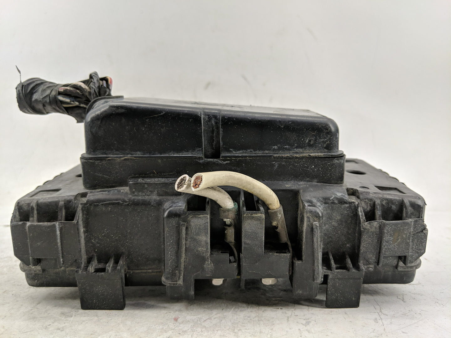 2001-2005 Honda Civic Fusebox Fuse Box Panel Relay Module P/N:5111051711390070 Fits Fits 2001 2002 2003 2004 2005 OEM Used A
