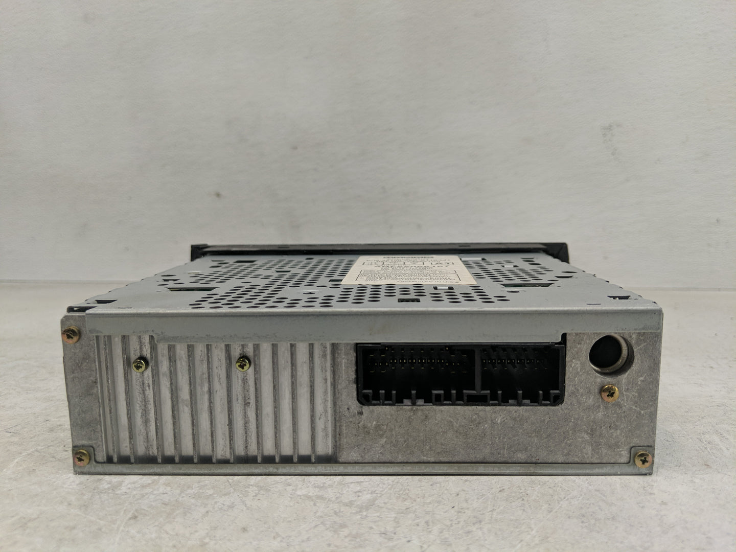 2001-2002 Honda Civic Radio AM FM Cd Player Receiver Replacement P/N:ANF22066187 Fits Fits 2001 2002 OEM Used Auto Parts - O
