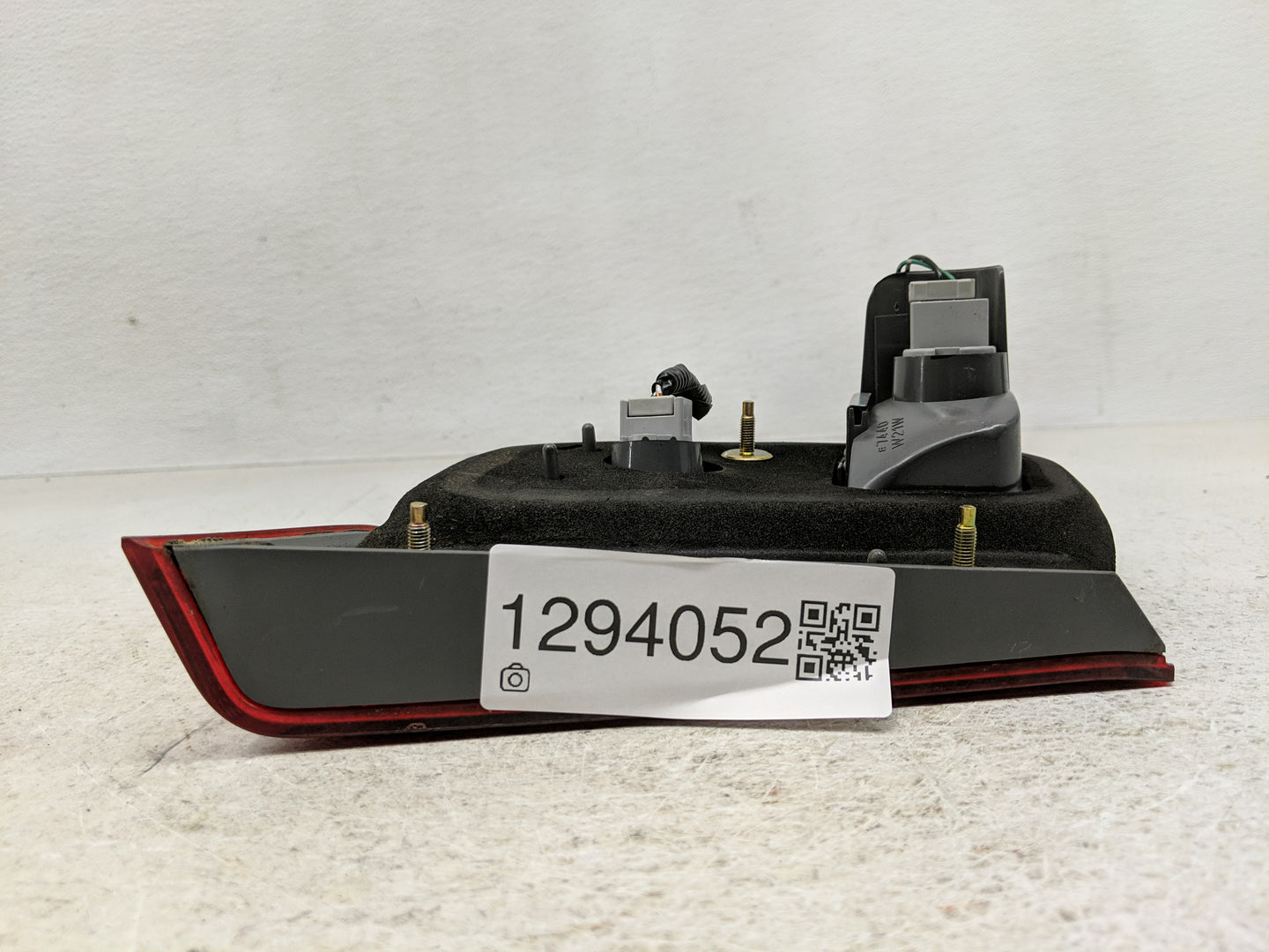2001-2002 Honda Civic Tail Light Assembly Passenger Right OEM Fits Fits 2001 2002 OEM Used Auto Parts - Oemusedautoparts1.co