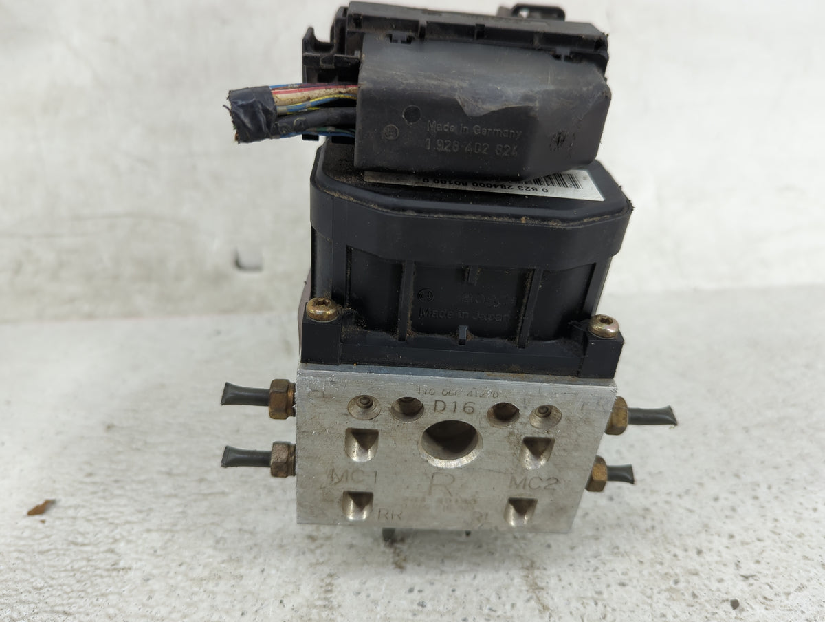 2001-2002 Honda Civic Anti-Lock Brake ABS Pump Module Actuator OEM P/N:0 265 216 823 Fits Fits 2001 2002 OEM Used Auto Parts