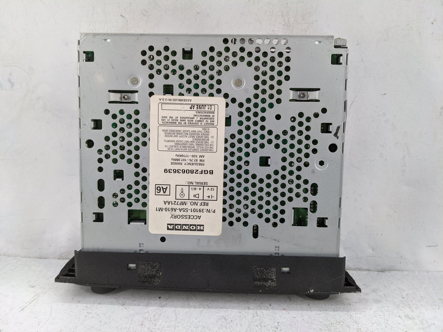 2001-2002 Honda Civic Radio AM FM Cd Player Receiver Replacement P/N:39101-S5A-A610-M1 MF721AA Fits Fits 2001 2002 OEM Used 