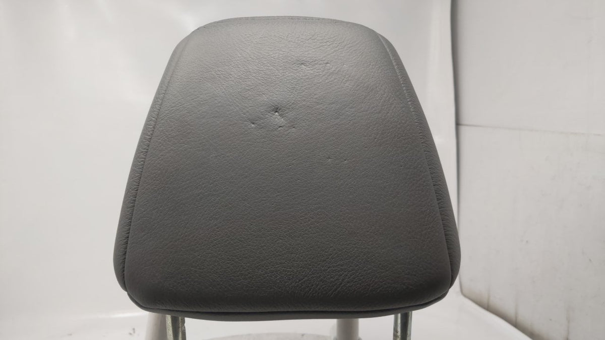 01 02 03 04 05 Honda Civic Headrest Driver Passenger Front Leather Gray 15M657 - Oemusedautoparts1.com