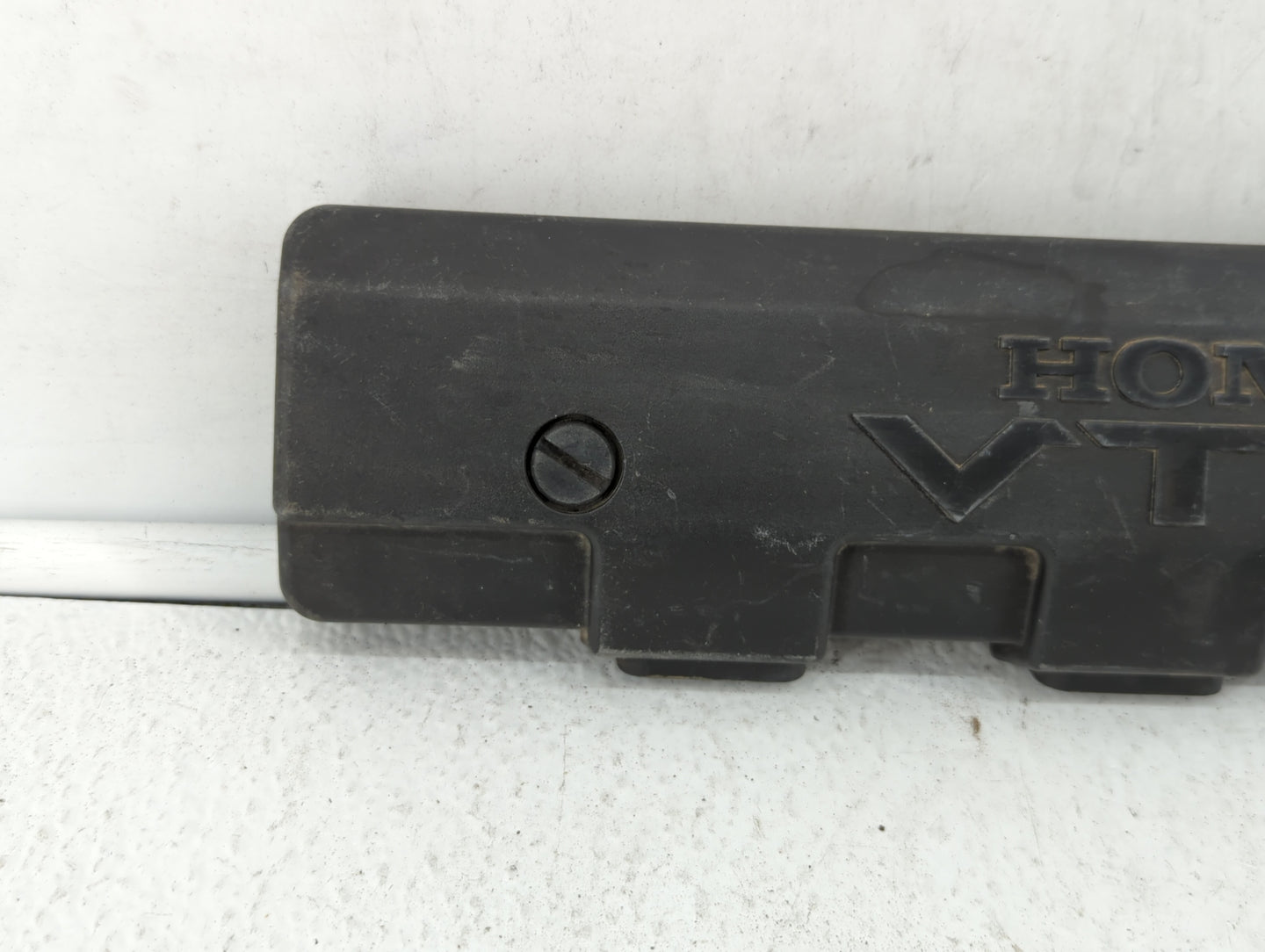 2001 Honda Civic Engine Cover - Oemusedautoparts1.com