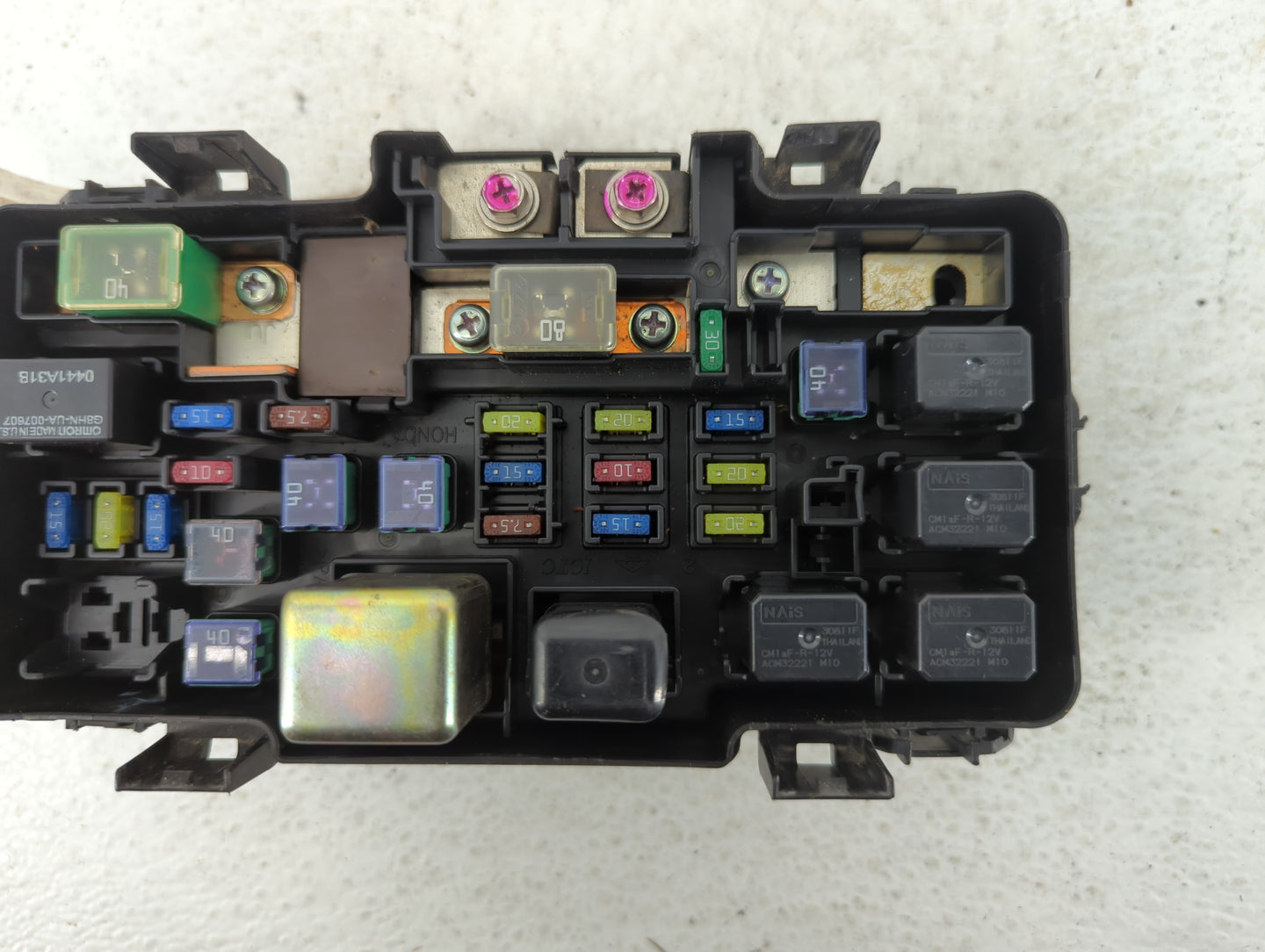 2001-2005 Honda Civic Fusebox Fuse Box Panel Relay Module P/N:0870090618012368 Fits Fits 2001 2002 2003 2004 2005 OEM Used A