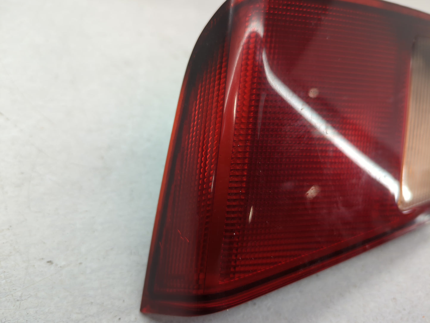 2001-2003 Honda Civic Tail Light Assembly Passenger Right OEM P/N:UM02M2 Fits Fits 2001 2002 2003 OEM Used Auto Parts - Oemu