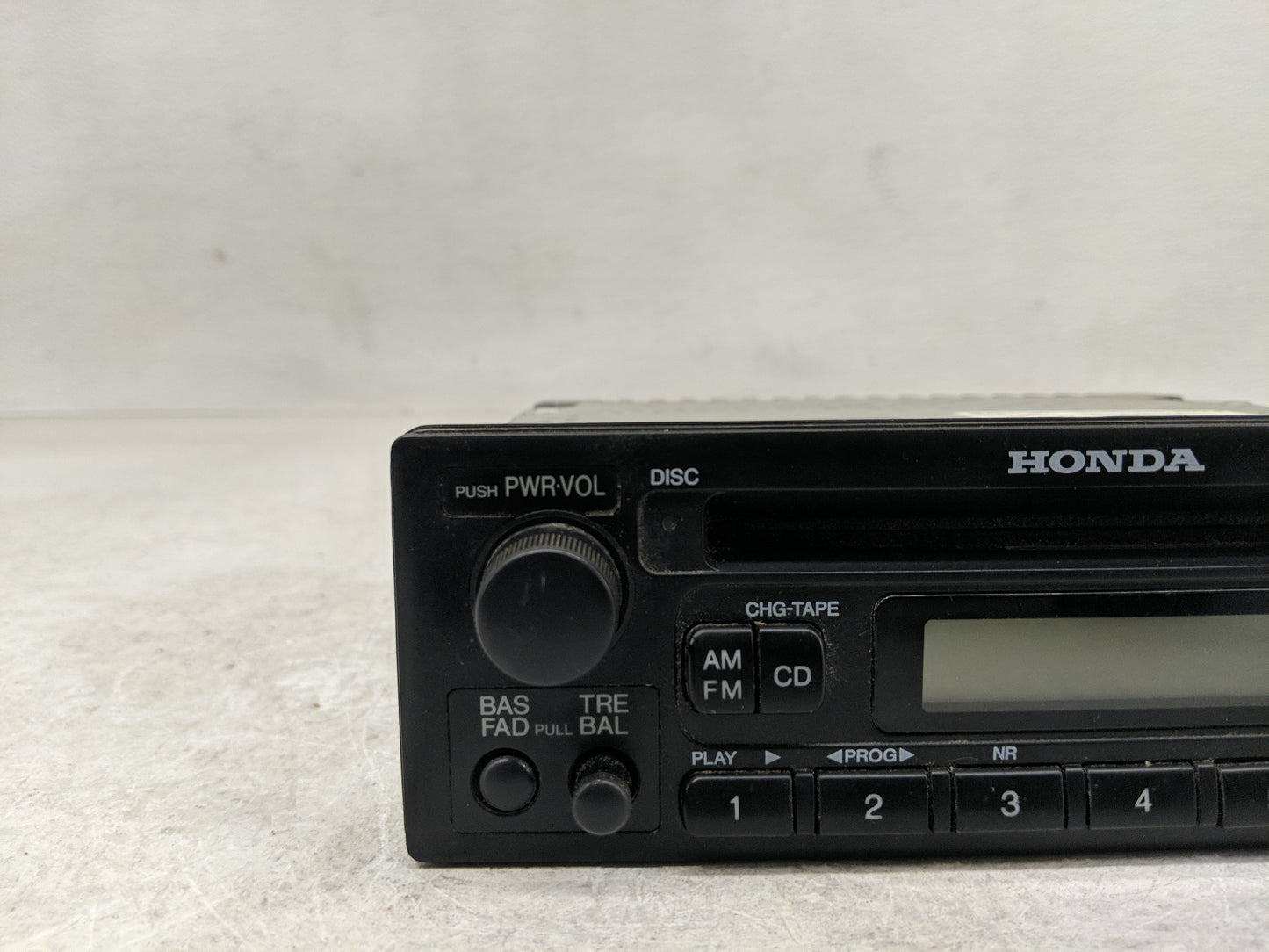 1999-2001 Honda Cr-V Radio AM FM Cd Player Receiver Replacement P/N:39100-S10-A500 Fits Fits 1999 2000 2001 OEM Used Auto Pa