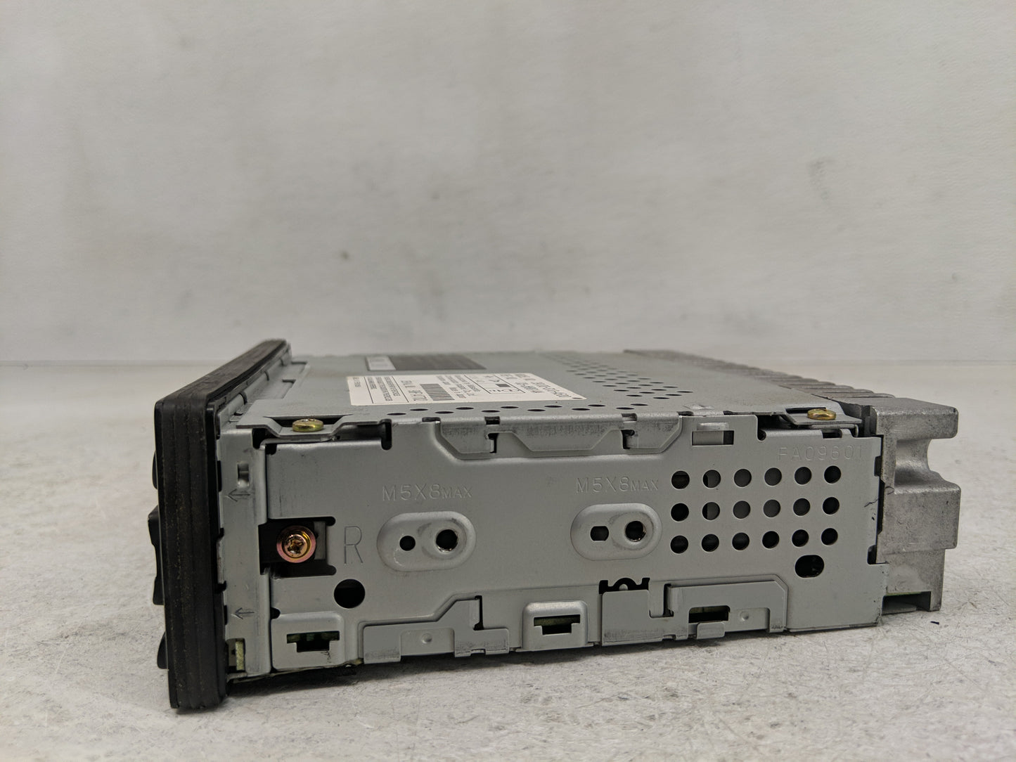 1999-2001 Honda Cr-V Radio AM FM Cd Player Receiver Replacement P/N:39100-S10-A500 Fits Fits 1999 2000 2001 OEM Used Auto Pa