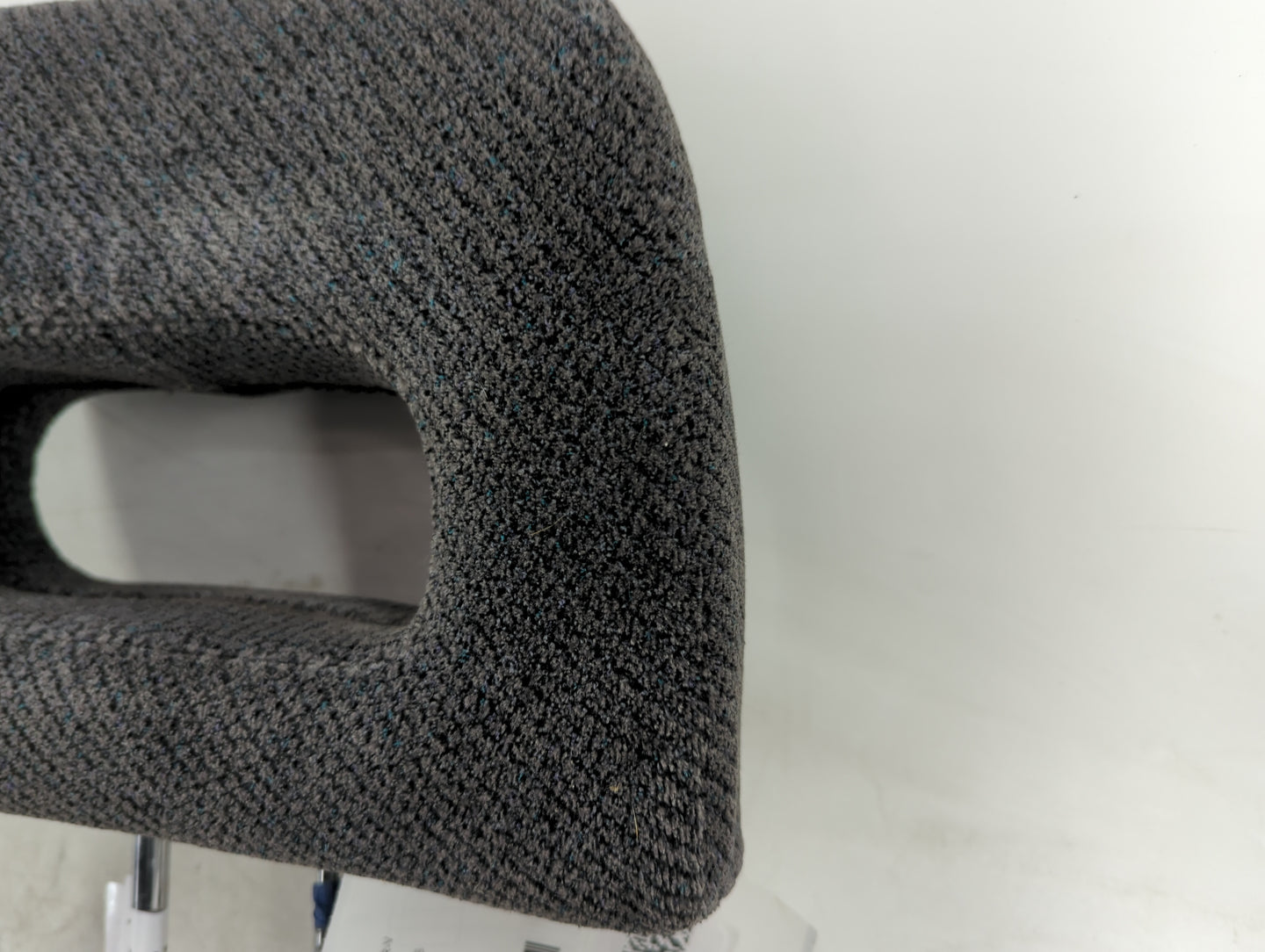 1998-2001 Honda Cr-v Headrest Head Rest Front Driver Seat Dark Grey - Oemusedautoparts1.com